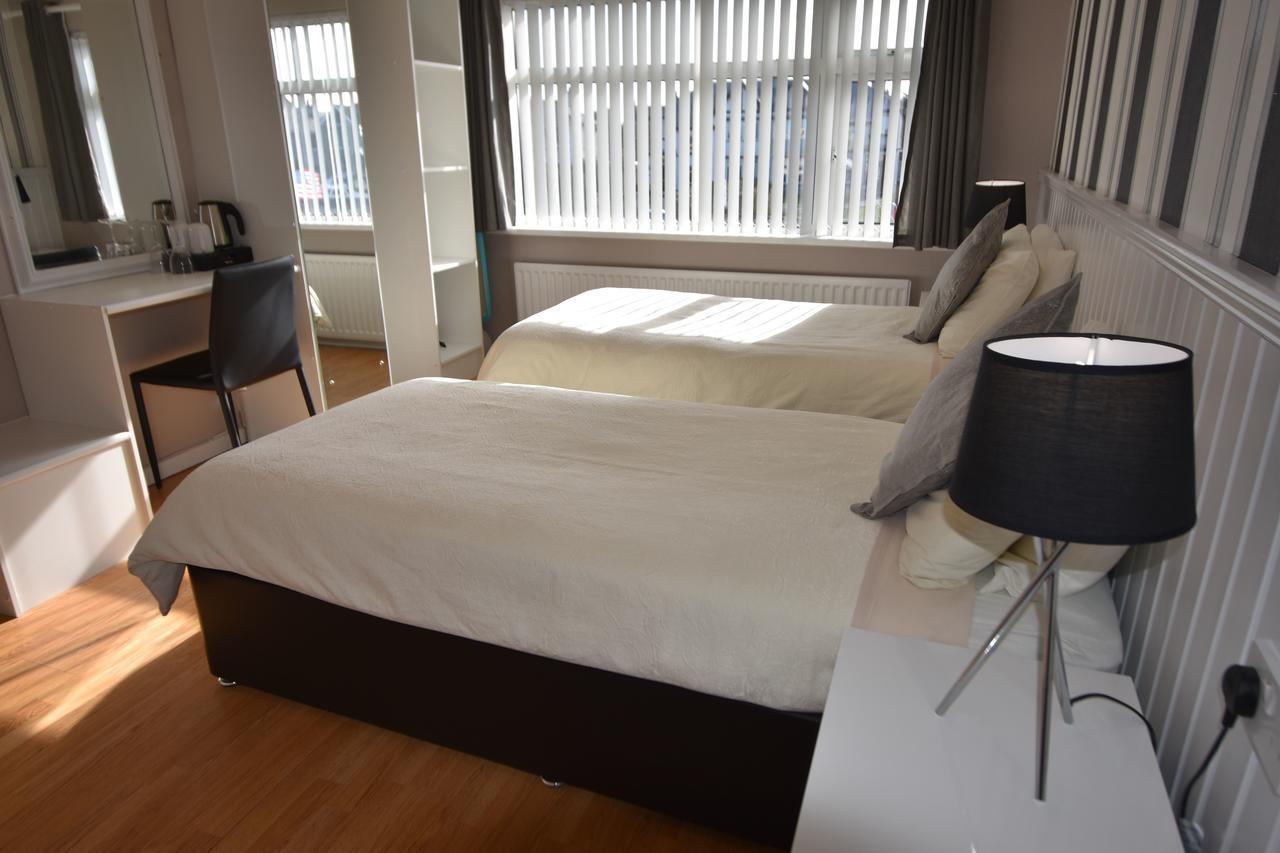 Aaranmore Lodge Guest House Portrush Bagian luar foto