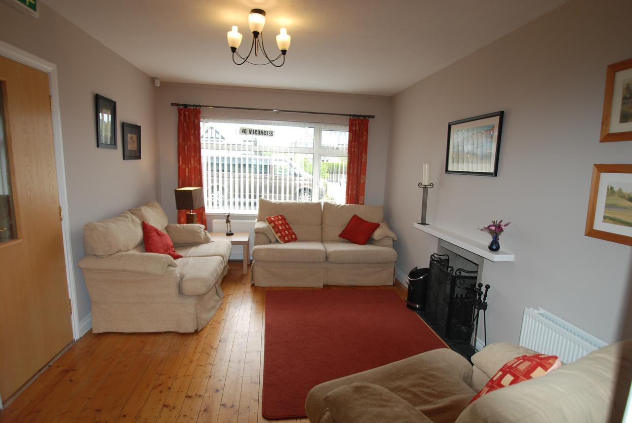 Aaranmore Lodge Guest House Portrush Bagian luar foto