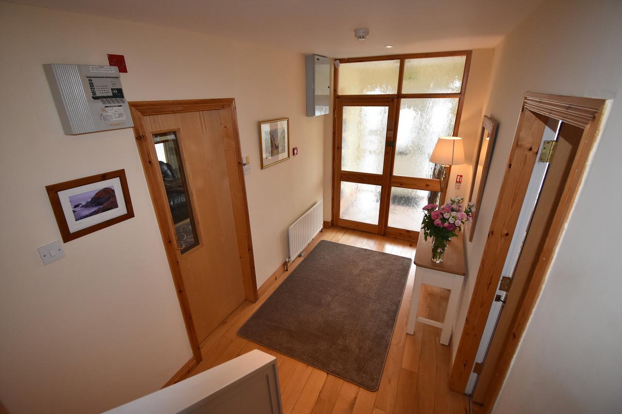 Aaranmore Lodge Guest House Portrush Bagian luar foto